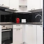 Stylish Centre