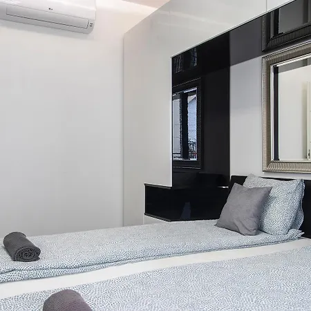 Stylish Centre Apartament